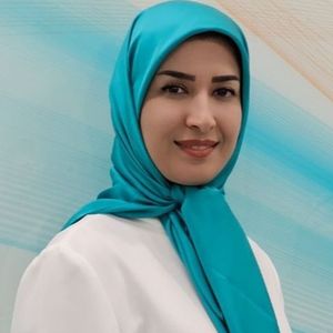 دکتر مینا جمشیدی متخصص جراحی لثه