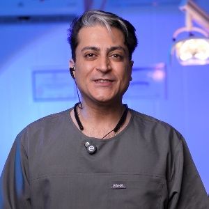 دکتر حامد شهابی دندانپزشک اصفهان
