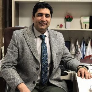 دکتر احسان طالب زاده متخصص جراحی فک و صورت